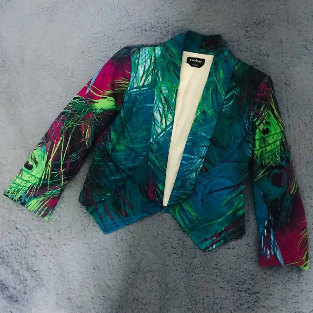 Bebe Peacock Print Light Weight Blazer